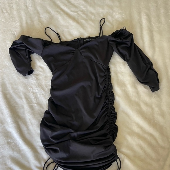 Guess Black off the shoulder ruched mini dress - Picture 2 of 11